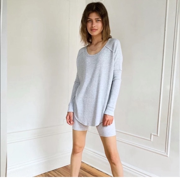 Aritzia TNA thermal waffle long sleeve top - lilac XXS - Picture 5 of 7